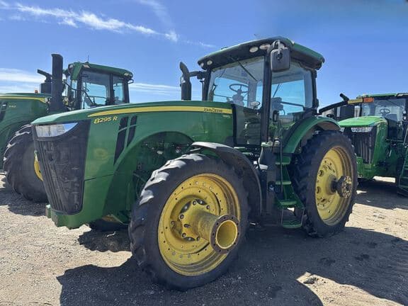 Image of John Deere 8295R equipment image 3