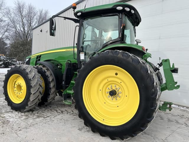 Image of John Deere 8295R equipment image 2