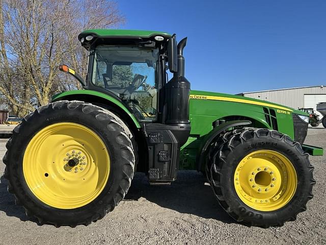 Image of John Deere 8295R equipment image 3
