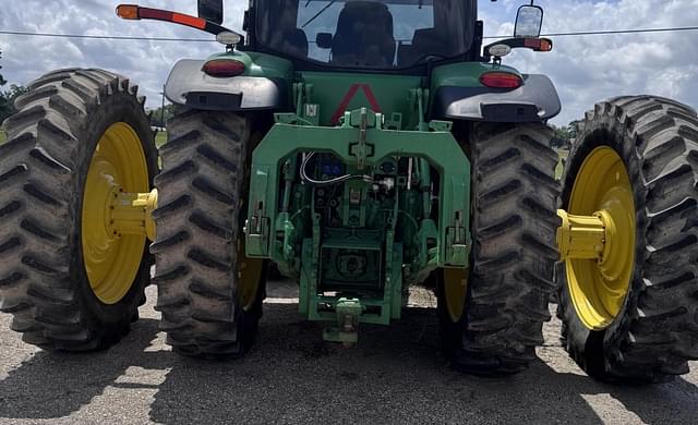 Image of John Deere 8295R equipment image 4