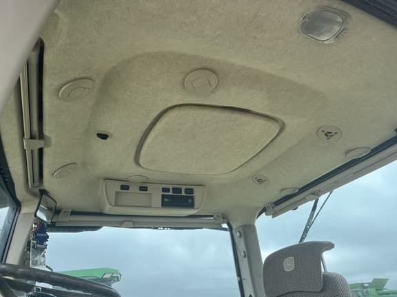 Image of John Deere 8295R equipment image 2