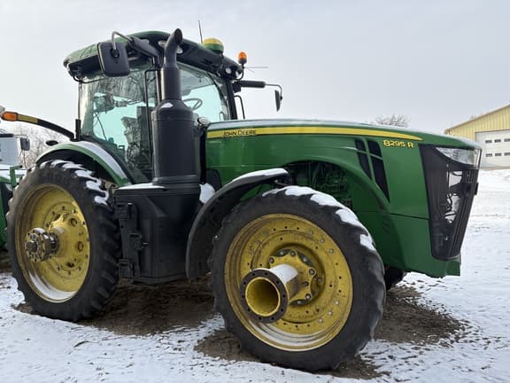Image of John Deere 8295R equipment image 3
