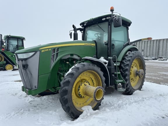 Image of John Deere 8295R equipment image 1