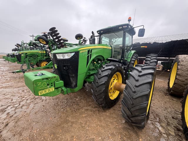 Image of John Deere 8320R equipment image 1