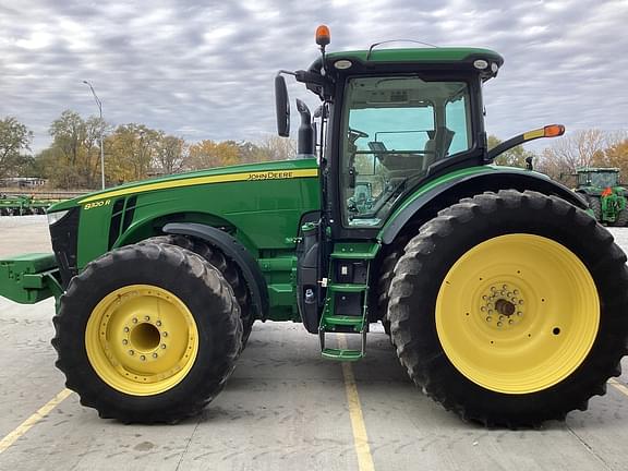 Image of John Deere 8320R equipment image 2