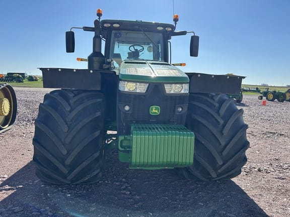 2017 John Deere 8320R Equipment Image0