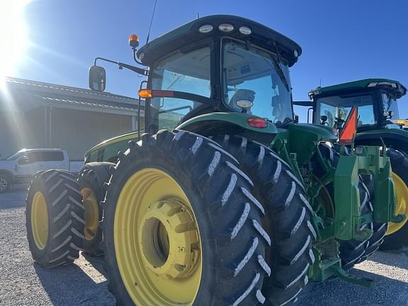 Image of John Deere 8320R equipment image 1