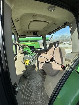 Image of John Deere 8320R equipment image 1