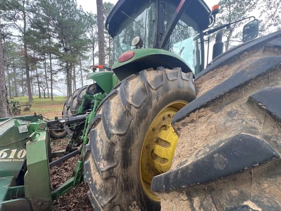Image of John Deere 8320R equipment image 4