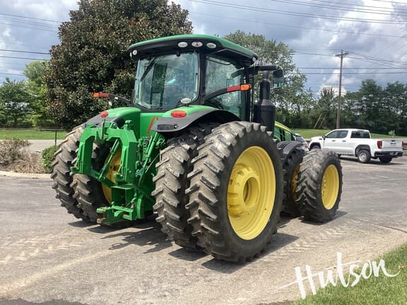 Image of John Deere 8320R equipment image 4