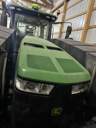 Image of John Deere 8320R equipment image 2