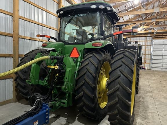 Image of John Deere 8320R equipment image 1