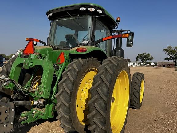 Image of John Deere 8320R equipment image 2