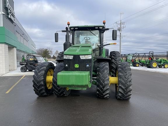 Image of John Deere 8320R equipment image 3