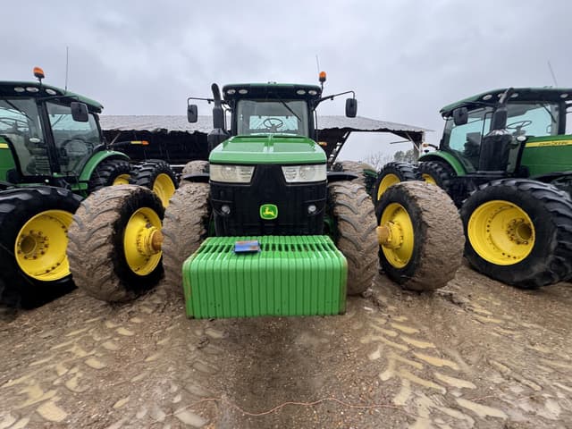 Image of John Deere 8320R equipment image 2