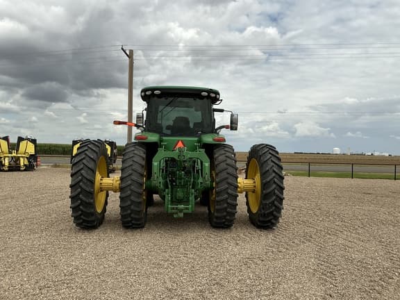 Image of John Deere 8320R equipment image 3