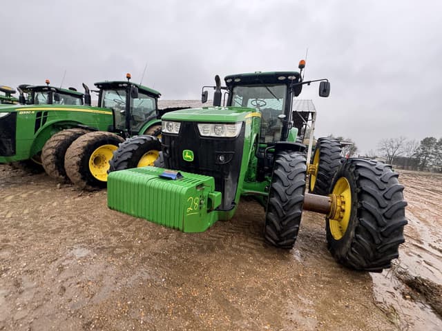 Image of John Deere 8320R equipment image 2