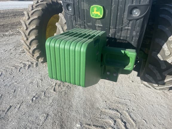 Image of John Deere 8320R equipment image 4