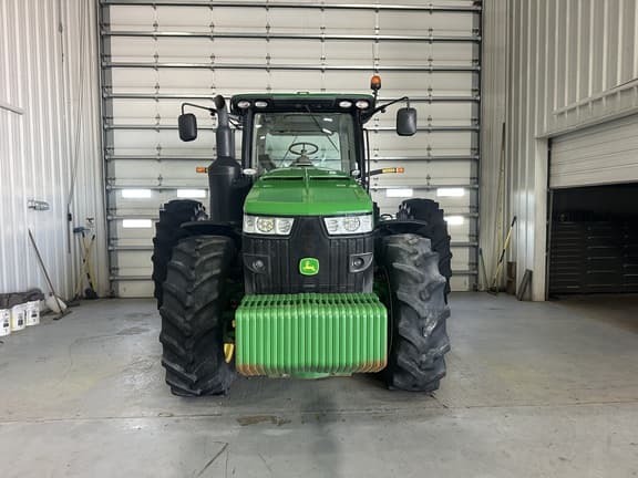 Image of John Deere 8320R equipment image 1