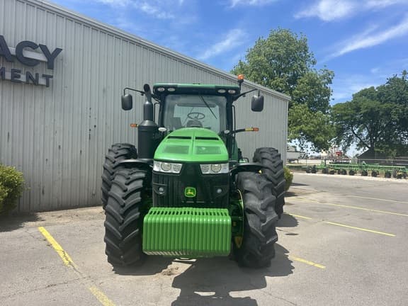 Image of John Deere 8320R equipment image 1