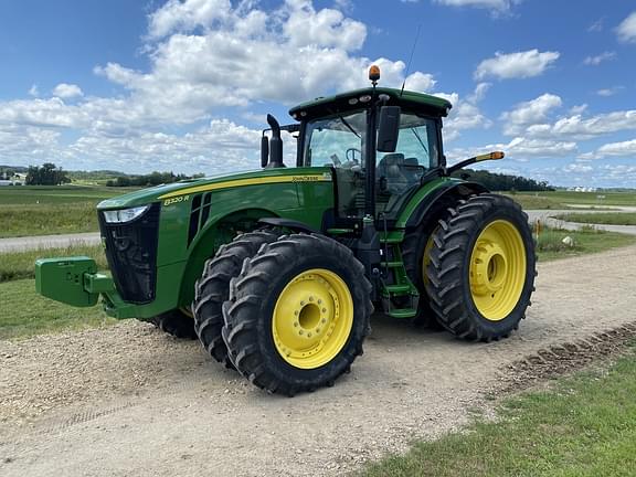 Image of John Deere 8320R Primary image