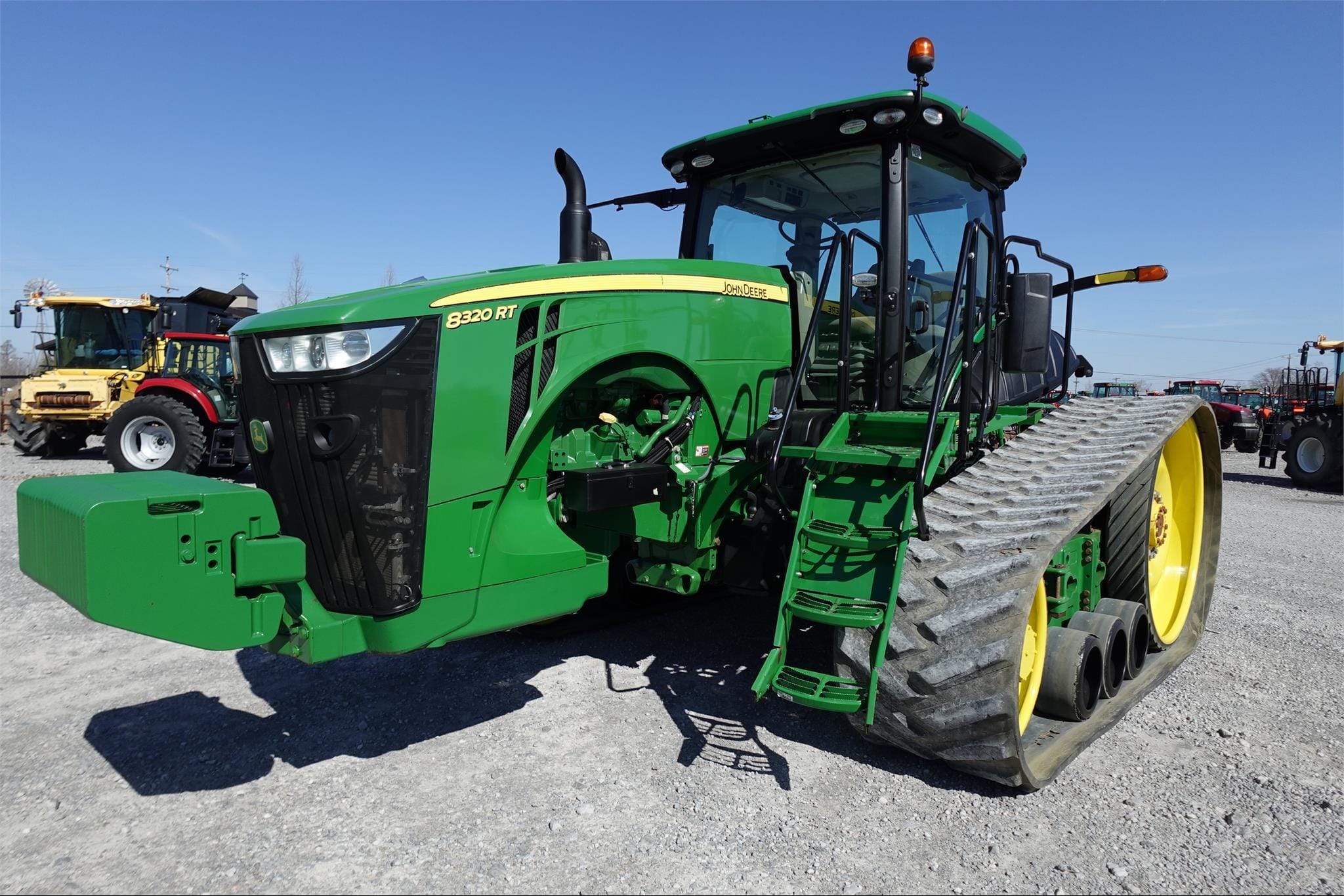 2017 John Deere 8320RT Equipment Image0