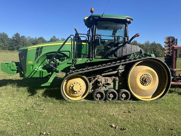 Image of John Deere 8320RT equipment image 4