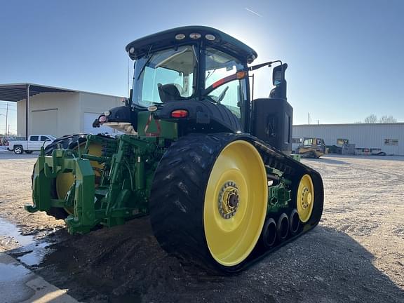 Image of John Deere 8320RT equipment image 3