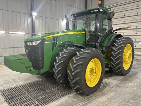 Image of John Deere 8345R equipment image 1