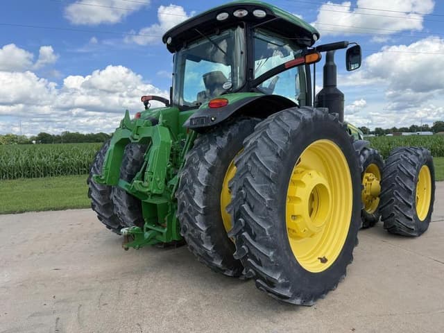 Image of John Deere 8345R equipment image 2