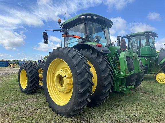 Image of John Deere 8345R equipment image 4