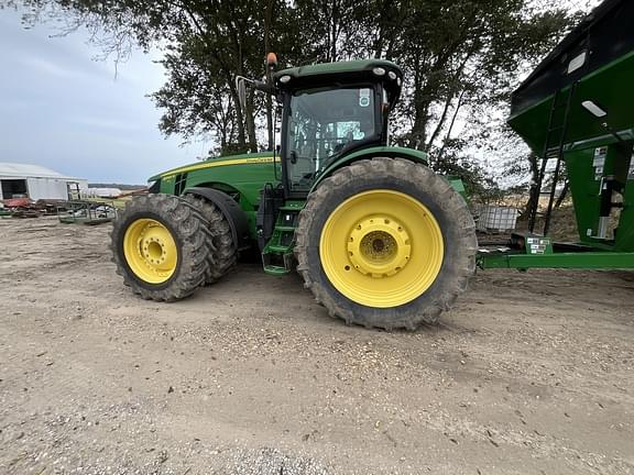 Image of John Deere 8345R equipment image 2