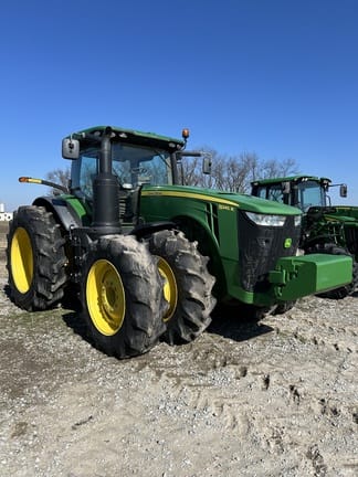 2017 John Deere 8345R Equipment Image0