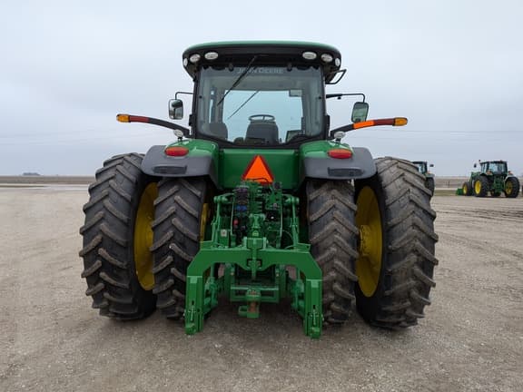 Image of John Deere 8345R equipment image 3