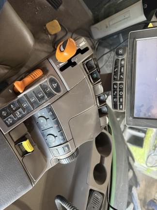 Image of John Deere 8345R equipment image 3
