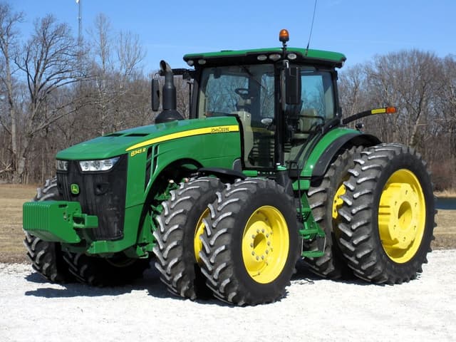 Image of John Deere 8345R equipment image 1