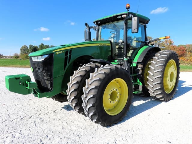 Image of John Deere 8345R equipment image 1