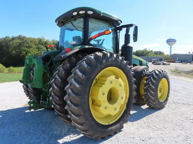 Image of John Deere 8345R equipment image 3