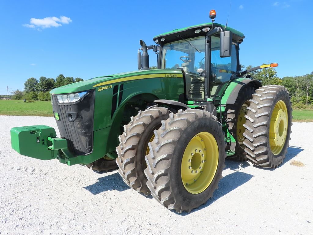 2017 John Deere 8345R Equipment Image0