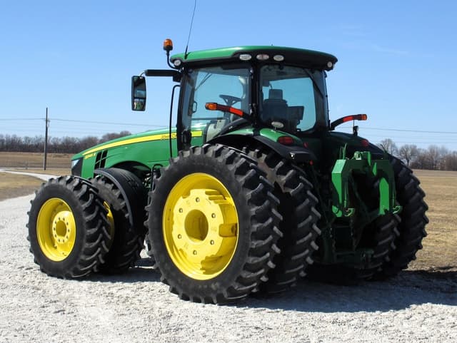 Image of John Deere 8345R equipment image 4