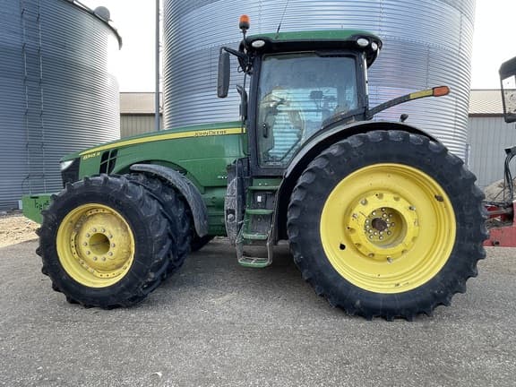 Image of John Deere 8345R equipment image 1