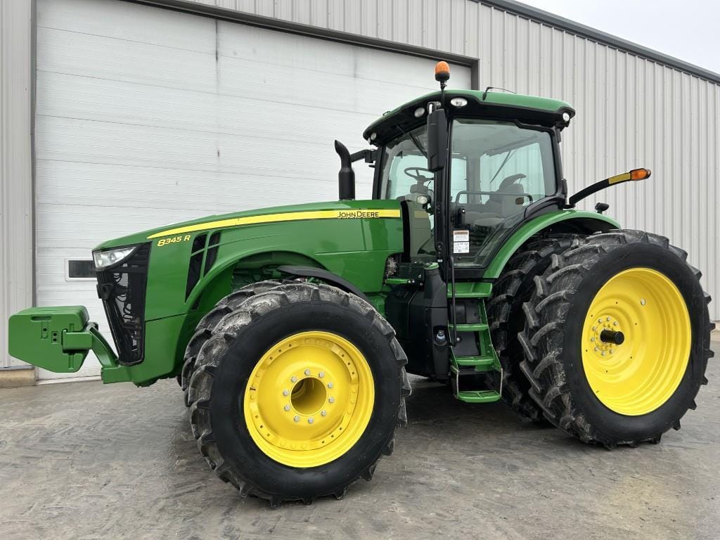 2017 John Deere 8345R Equipment Image0