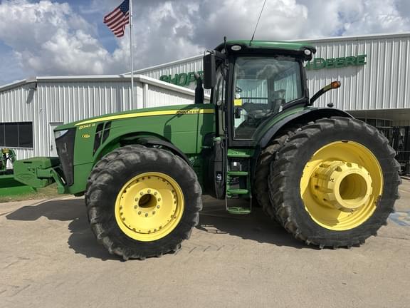 Image of John Deere 8345R equipment image 1