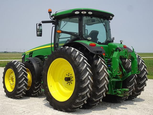 Image of John Deere 8345R equipment image 1