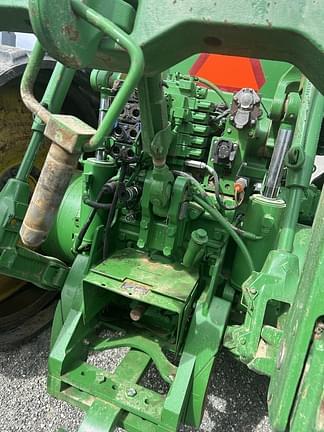 Image of John Deere 8345RT equipment image 3