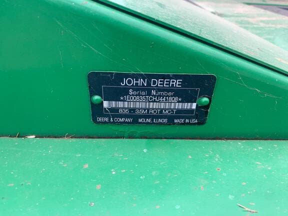 Image of John Deere 835 equipment image 2