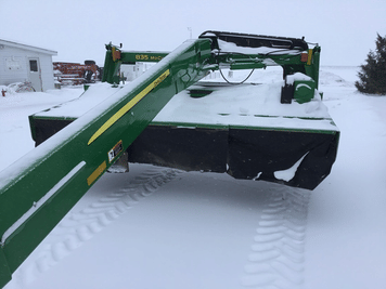 Main image John Deere 835