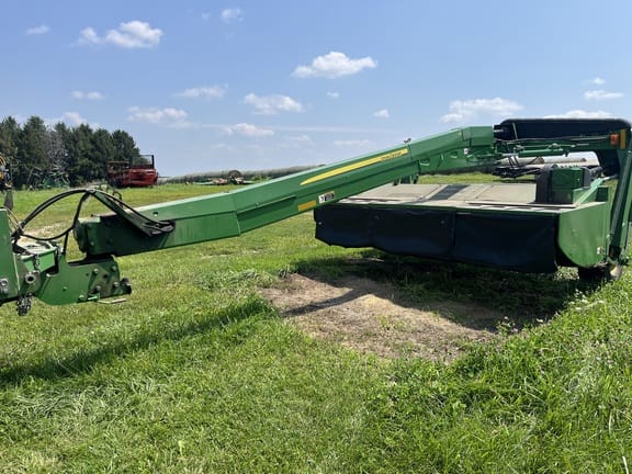 2017 John Deere 835 Equipment Image0