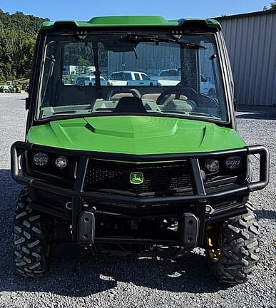 Image of John Deere XUV 835R Primary image