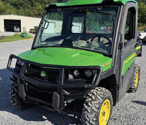 Image of John Deere XUV 835R equipment image 1